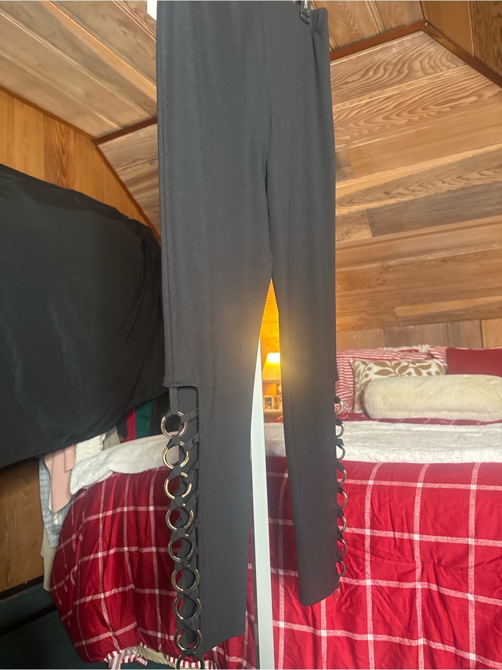 VENUS Black Ring Lace-Up Leggings Gold Hardware Side Detail Size Large NWT - Picture 4 of 6